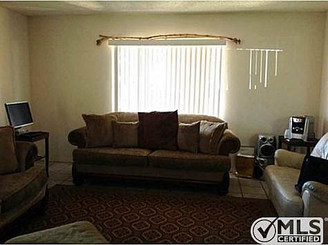 4th image of 1240 Palomar Pl