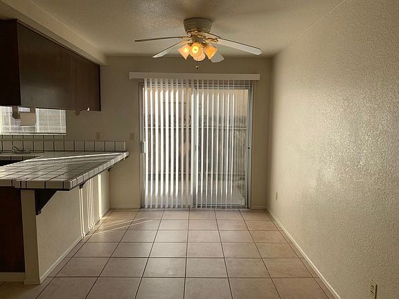 3rd image of 3904 Monteview Dr