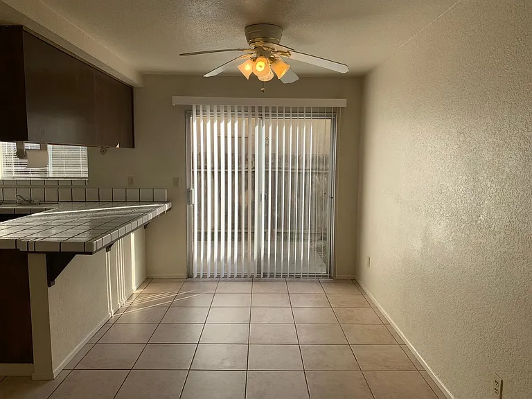 3904 Monteview Dr — Photo 5