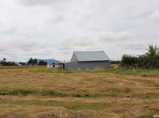 36250 Bohlken Dr, Lebanon, OR 97355