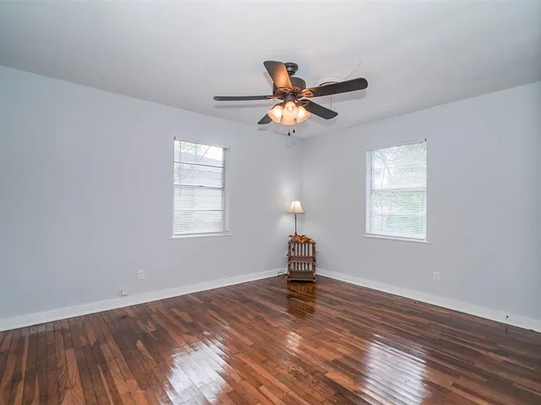 812 Glencrest Ln — Photo 20