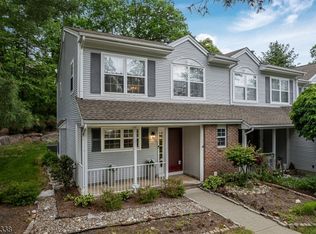 12 Brookside Ln, Mount Arlington Boro, NJ 07856