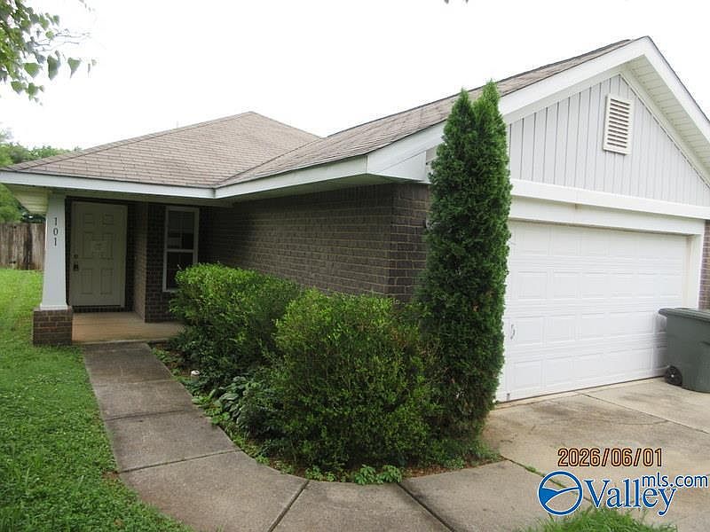 1st image of 101 Valleyside Dr NE