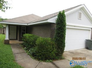 101 Valleyside Dr NE, Huntsville, AL 35810