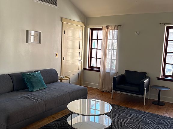 3rd image of 2067 S Hobart Blvd #6