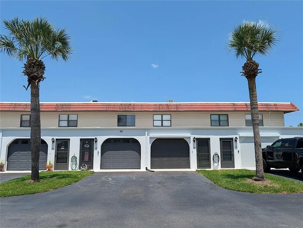 2 bed, 2.0 bath, 1184 sqft, $1,800 — Photo 1