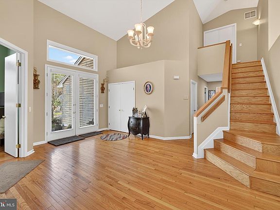 3rd image of 71 Forrest Hills Dr