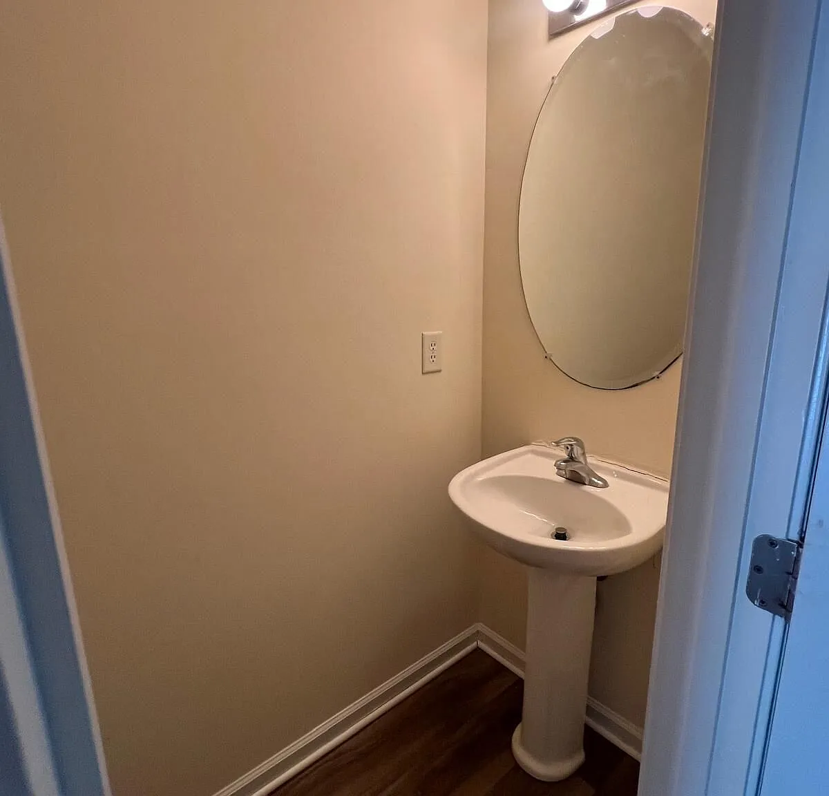 2 bed, 2.5 bath, 1706 sqft, $1,700 — Photo 3