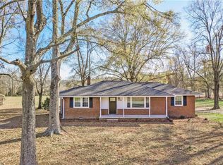 6728 Holts Store Rd, Julian, NC 27283