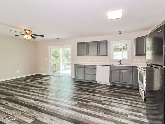 2nd image of 5014 Shaw Court