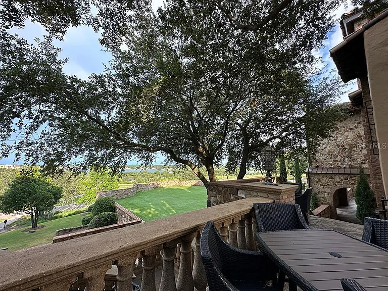 16029 Volterra Point — Photo 46