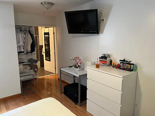 Rented by GPS Realty NYC | media 13