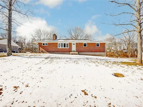 617 Carthage Dr, Dayton, OH 45434