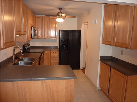 5th image of 1345 Tattersall Rd #64