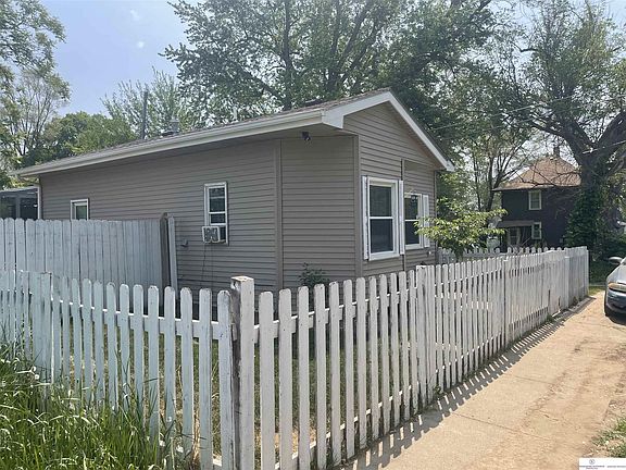 2nd image of 4013 N 28th Ave