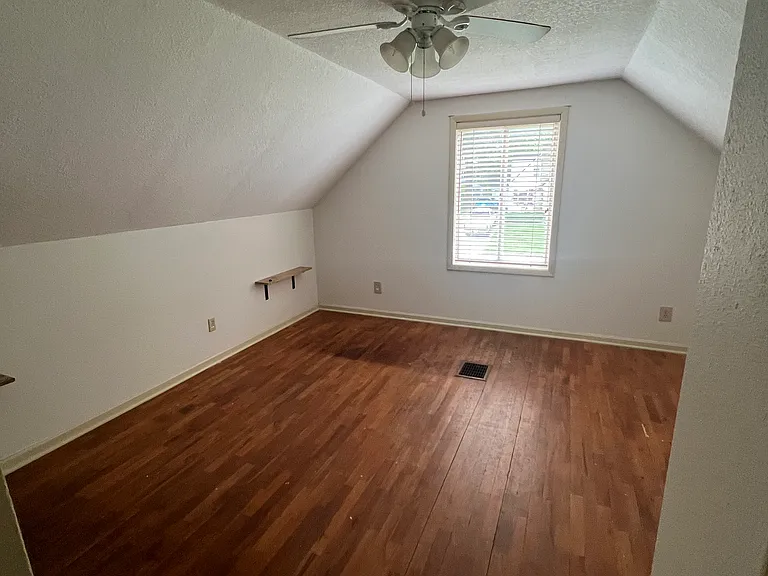 Upstairs bedroom