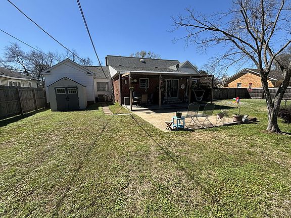 3rd image of 207 7th St S