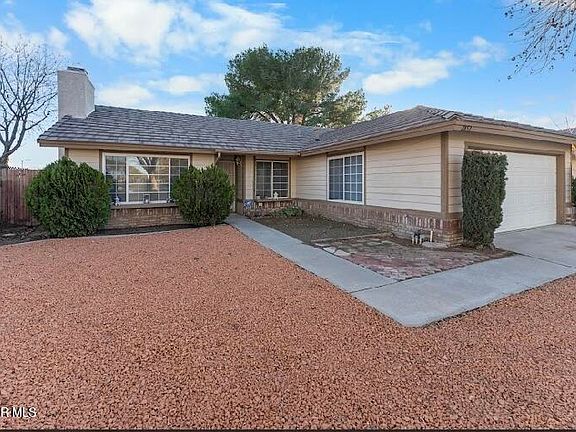 2nd image of 2852 San Ramon Dr