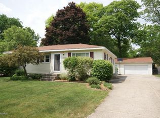 1301 Cavanagh St SE, Kentwood, MI 49508