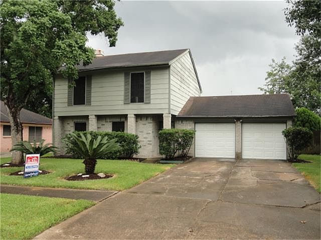 1st image of 1343 New Tree Ln