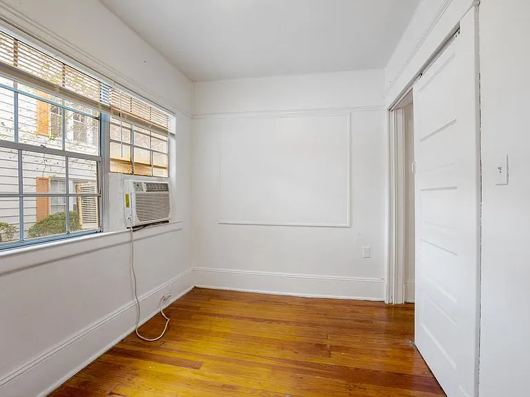 210 E Morse Blvd #1-33 — Photo 3