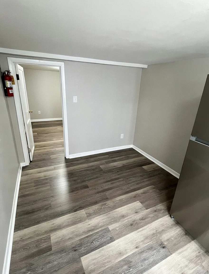 1 bed, 450 sqft, $890 — Photo 3