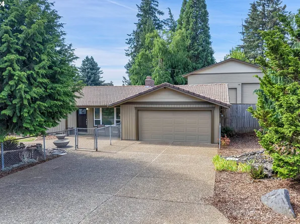 11200 S Forest Ridge Rd, Oregon City, OR 97045