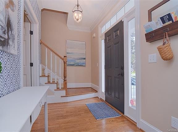 4th image of 8430 Sandowne Ln