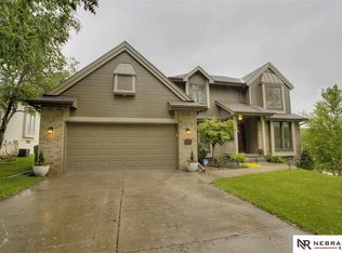 14115 Edna Cir, Omaha, NE 68138