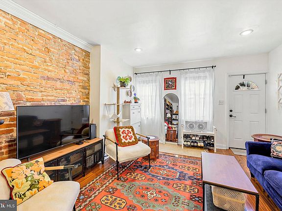 5th image of 531 Greenwich St