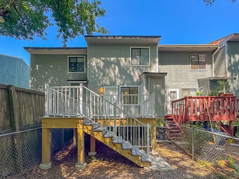 2465 Talco Hills Dr #C — Photo 40