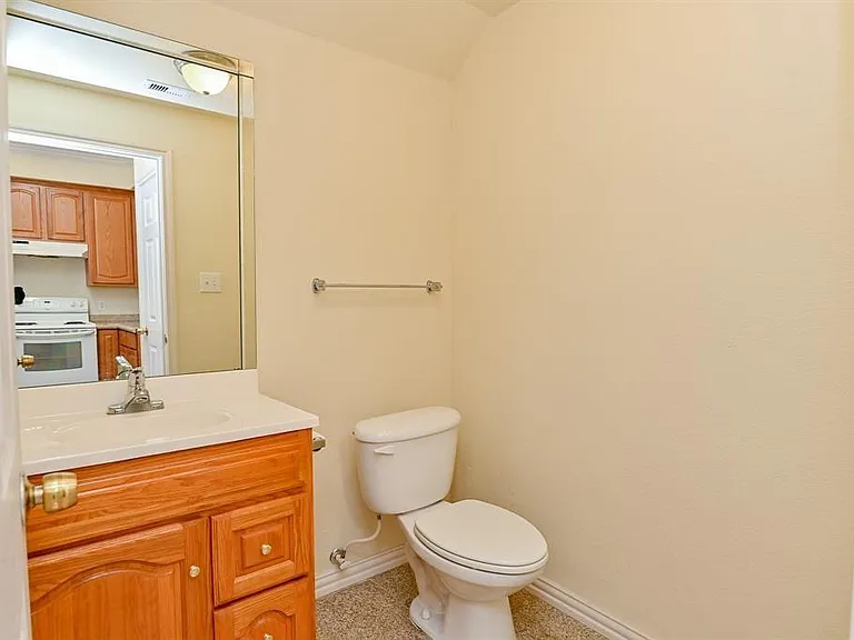 9400 Bellaire Blvd #511 — Photo 10