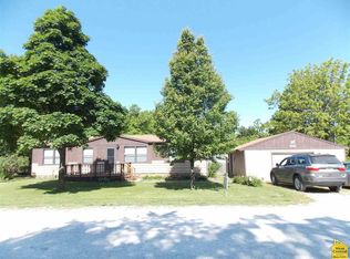 26559 Carefree Ln, Warsaw, MO 65355