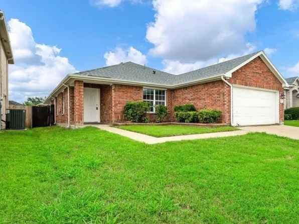 911 Hems Ln, Arlington, TX 76001