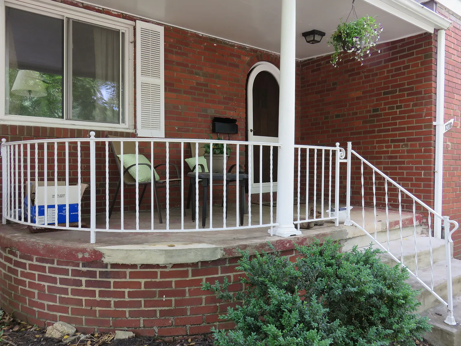 3 bed, 1690 sqft, $4,100 — Photo 3