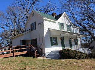 11 Liberty St, Gainesville, GA 30501