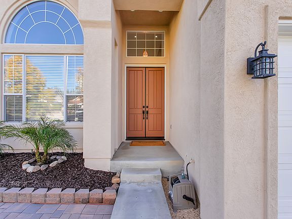 5th image of 5035 Palmera Dr
