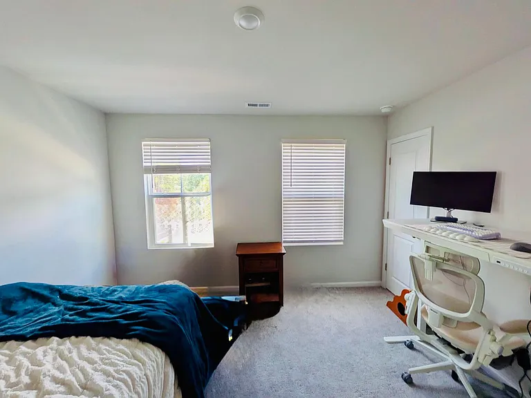 401 Deercroft Dr — Photo 15