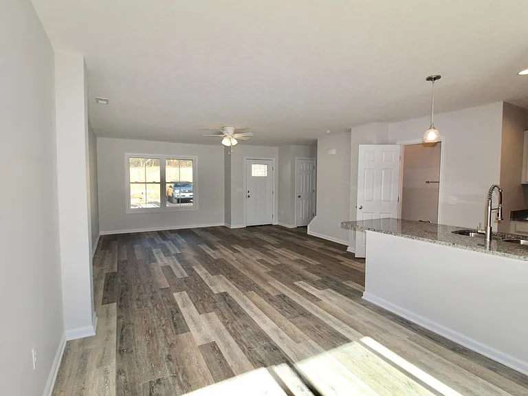 3015 Locust Grove Ct — Photo 12
