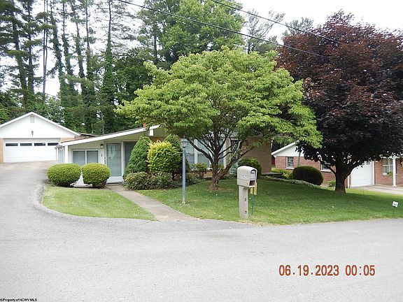 2nd image of 1704 Kendall Dr