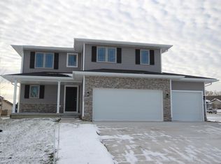 2455 Hart Ave, Des Moines, IA 50320