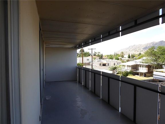3rd image of 1800 N Stanton St APT 405