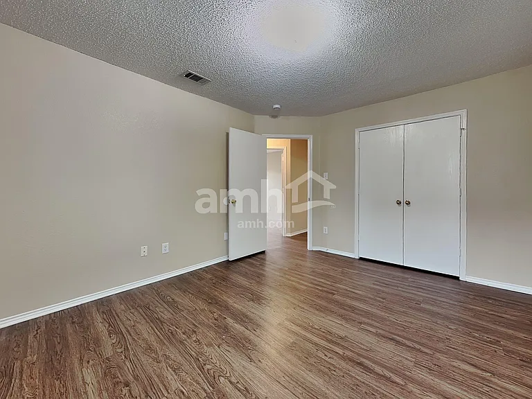 7908 Rattlers Ct — Photo 17
