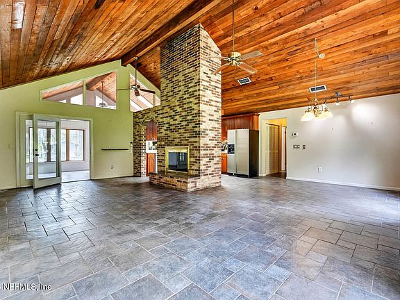 5th image of 1120 BAYFOREST Road