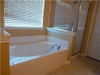 5th image of 1405 Piedmont Pl