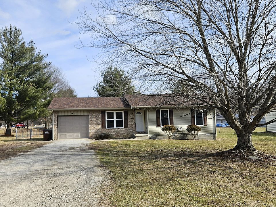 1st image of 110 Flintwood Dr W