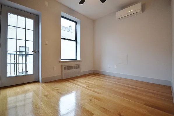 Rented by Bold New York | media 28