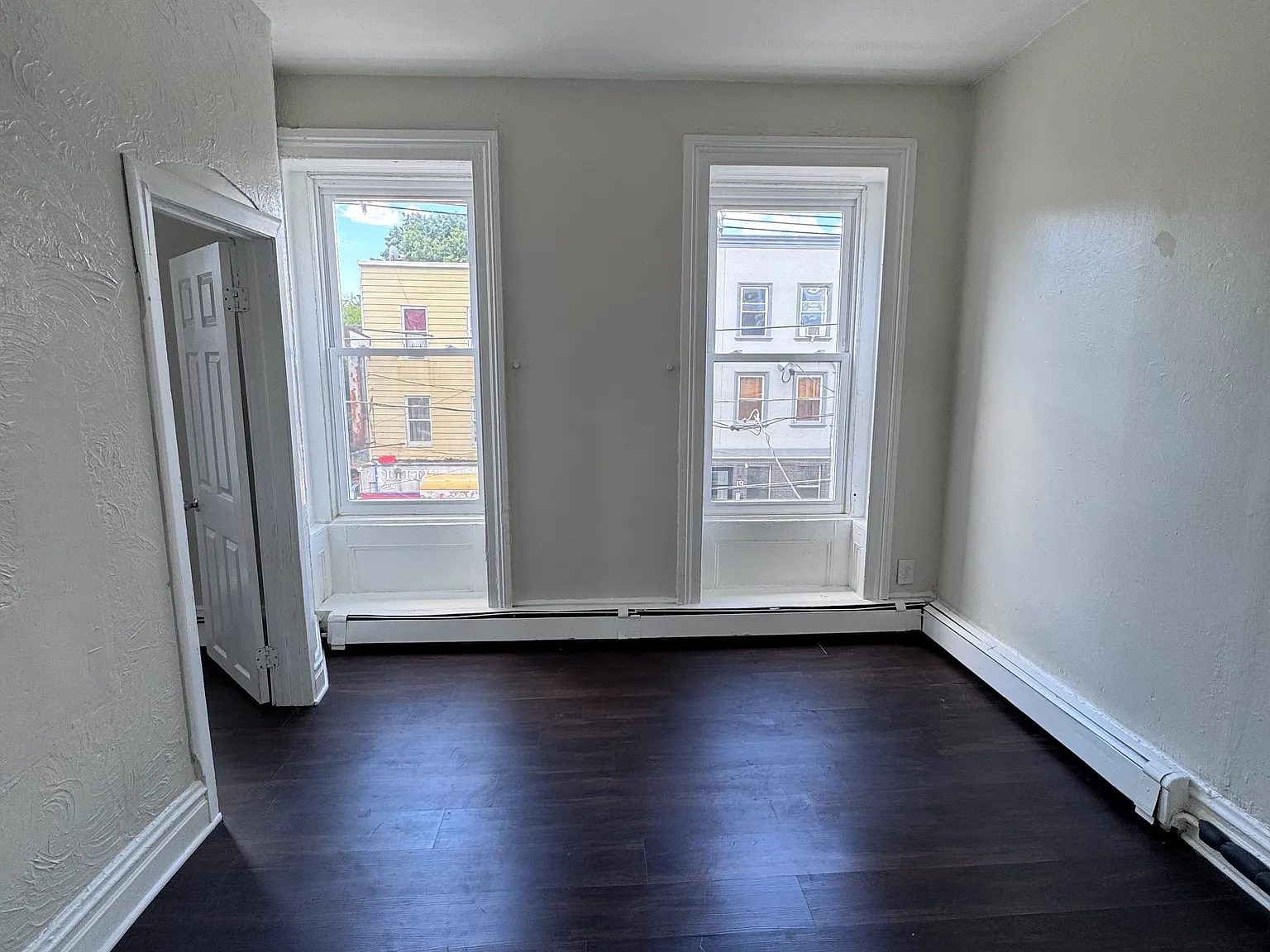 2 bed, 750 sqft, $1,995 — Photo 4