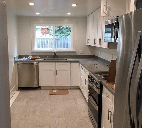 2nd image of 284 Donohoe St