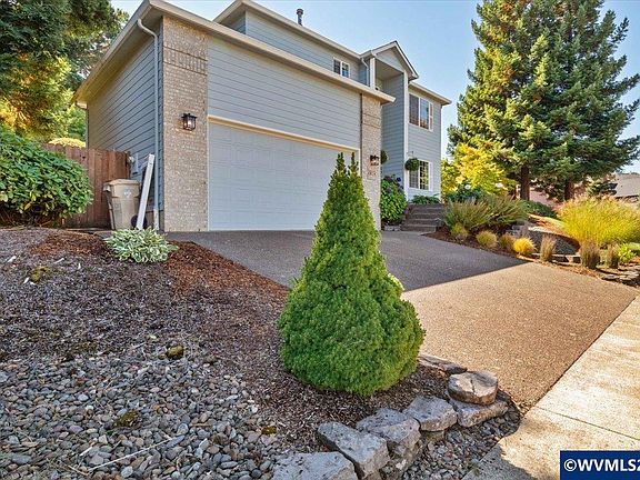 3rd image of 1824 NW Olivia Cir